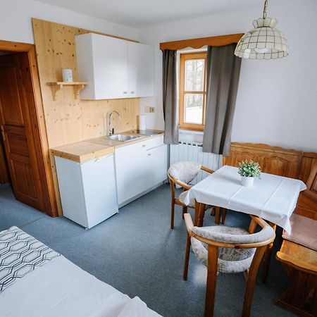 Guesthouse Jelenov Greben พอดเชเทอร์เทค ภายนอก รูปภาพ
