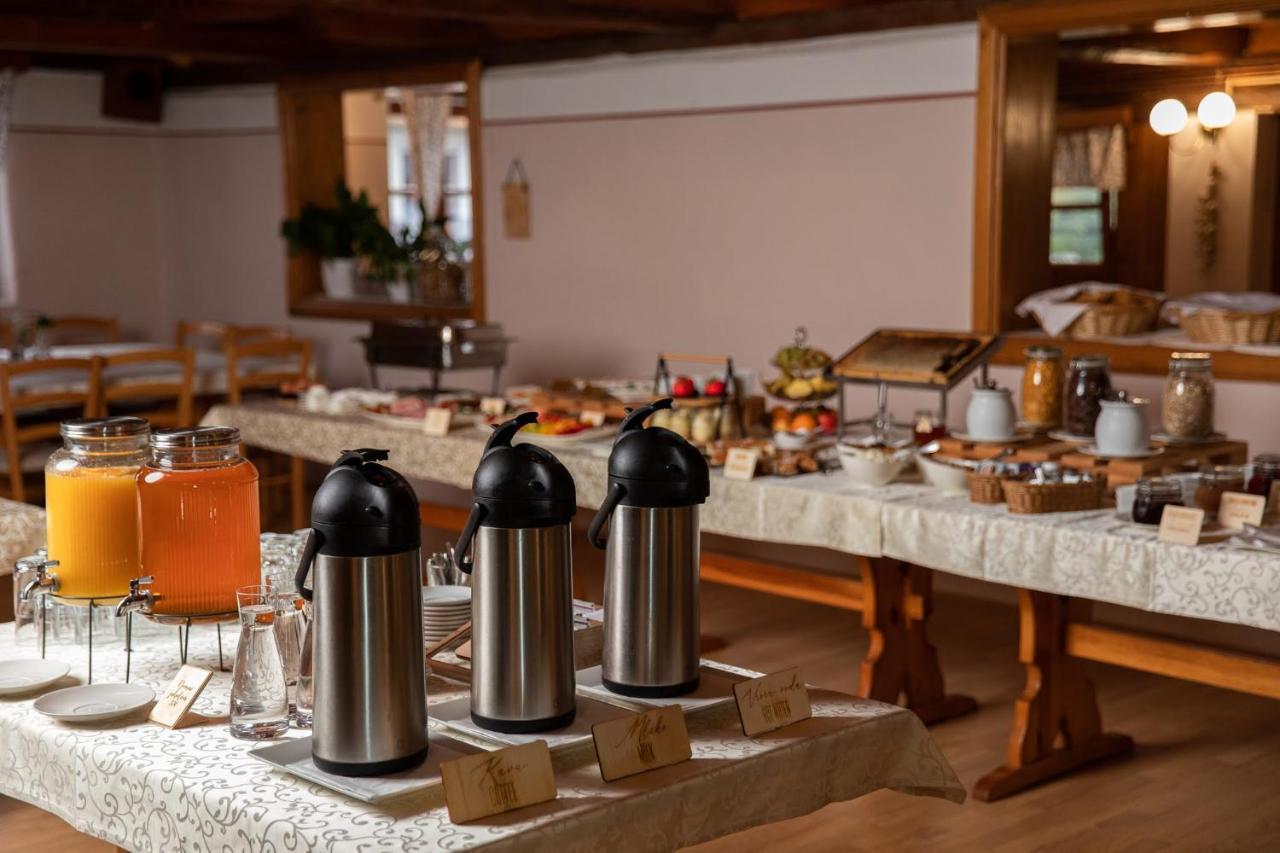 Guesthouse Jelenov Greben พอดเชเทอร์เทค ภายนอก รูปภาพ