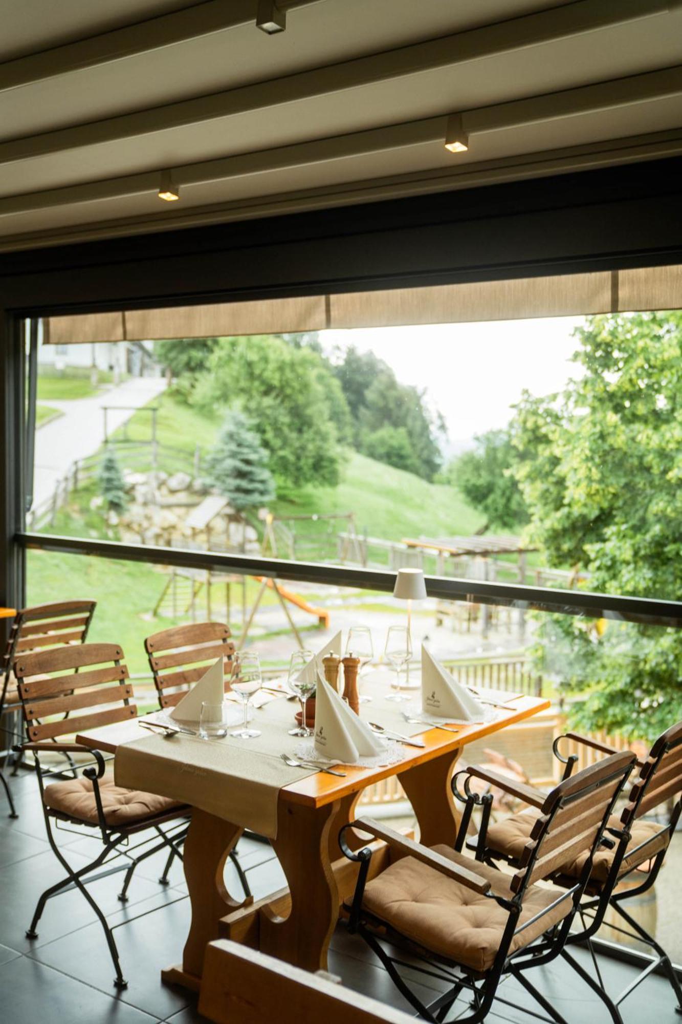 Guesthouse Jelenov Greben พอดเชเทอร์เทค ภายนอก รูปภาพ