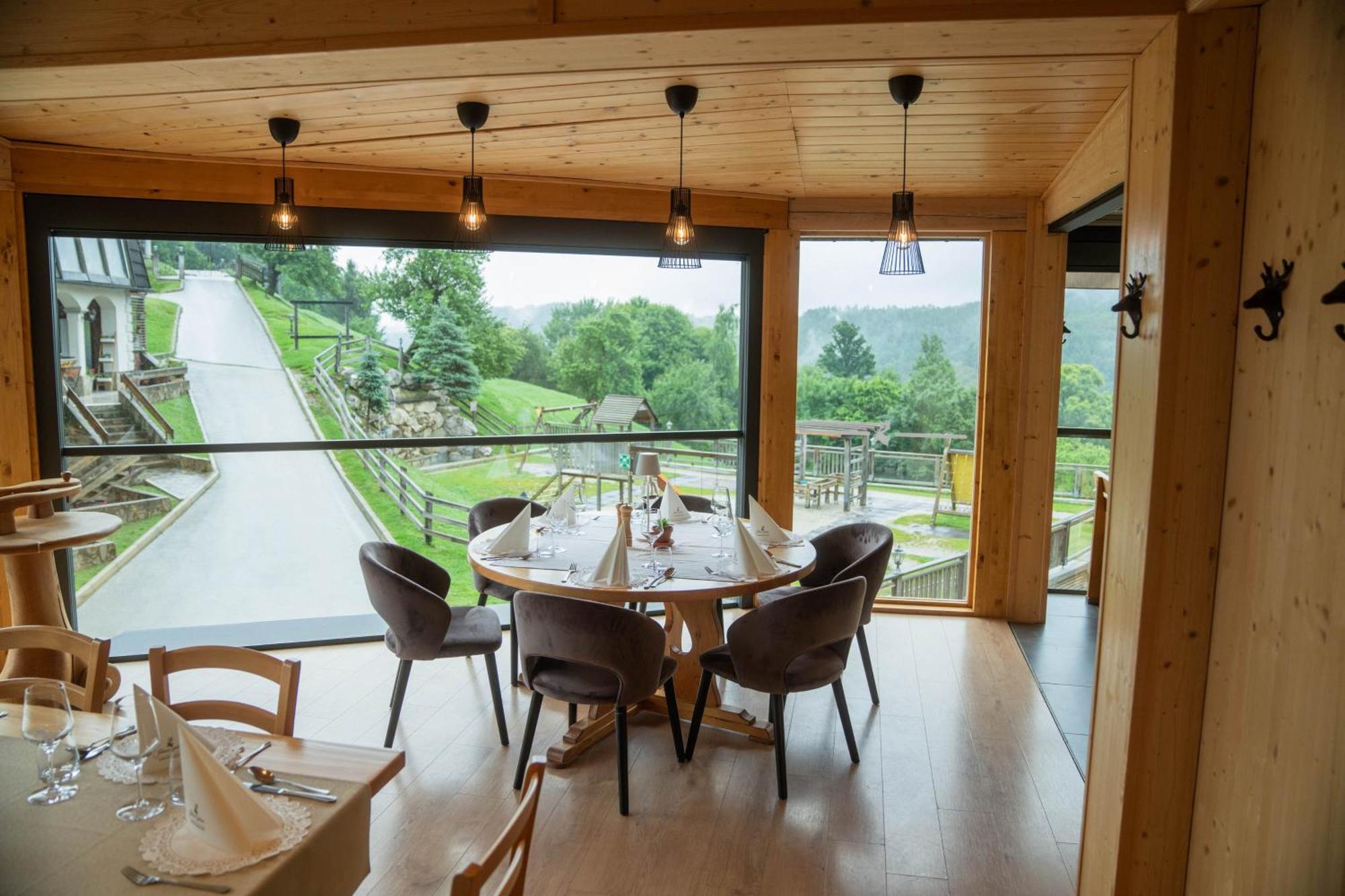 Guesthouse Jelenov Greben พอดเชเทอร์เทค ภายนอก รูปภาพ
