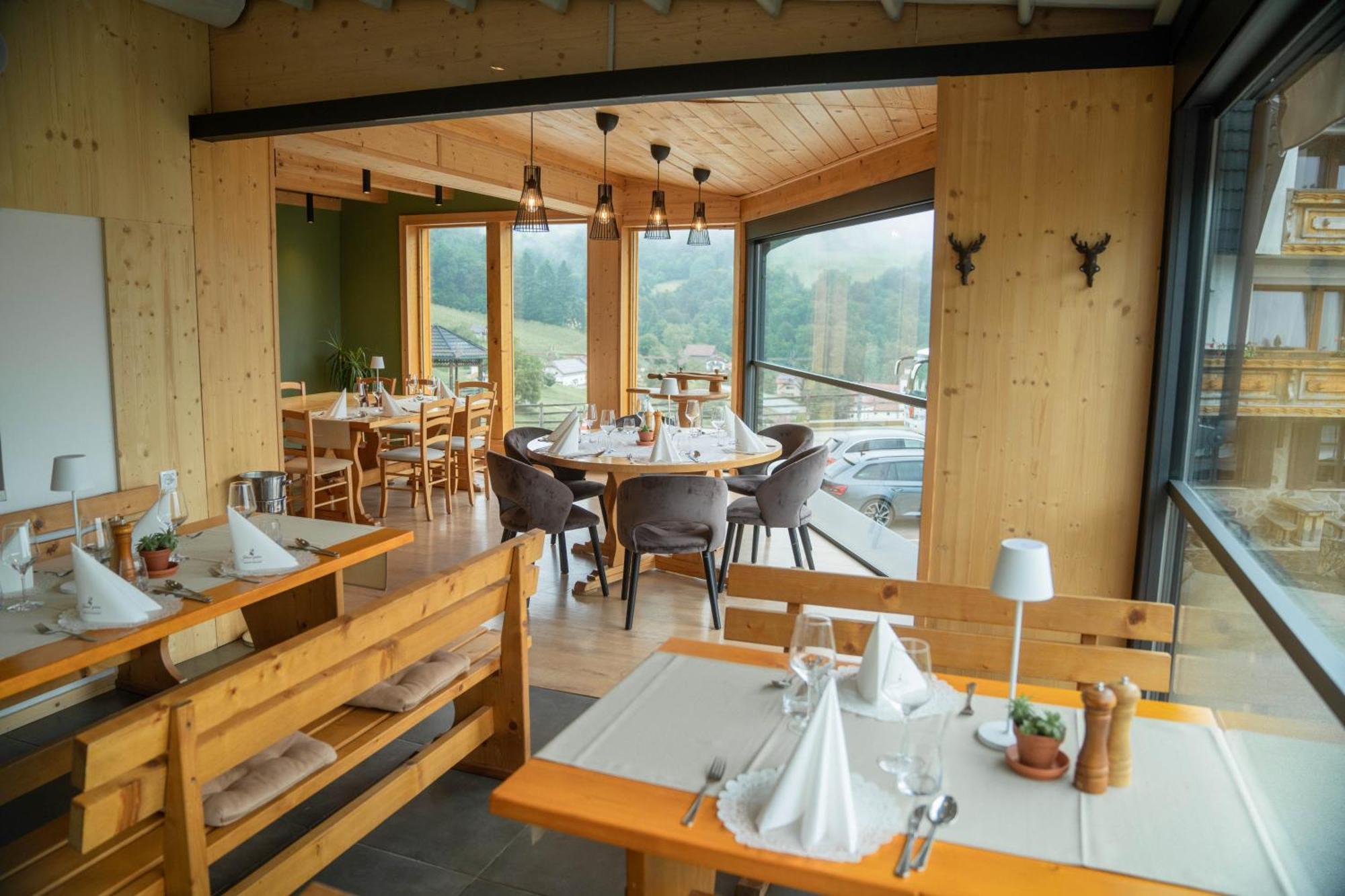 Guesthouse Jelenov Greben พอดเชเทอร์เทค ภายนอก รูปภาพ